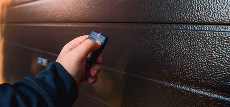 automatic door opener with remote control in Punta Gorda